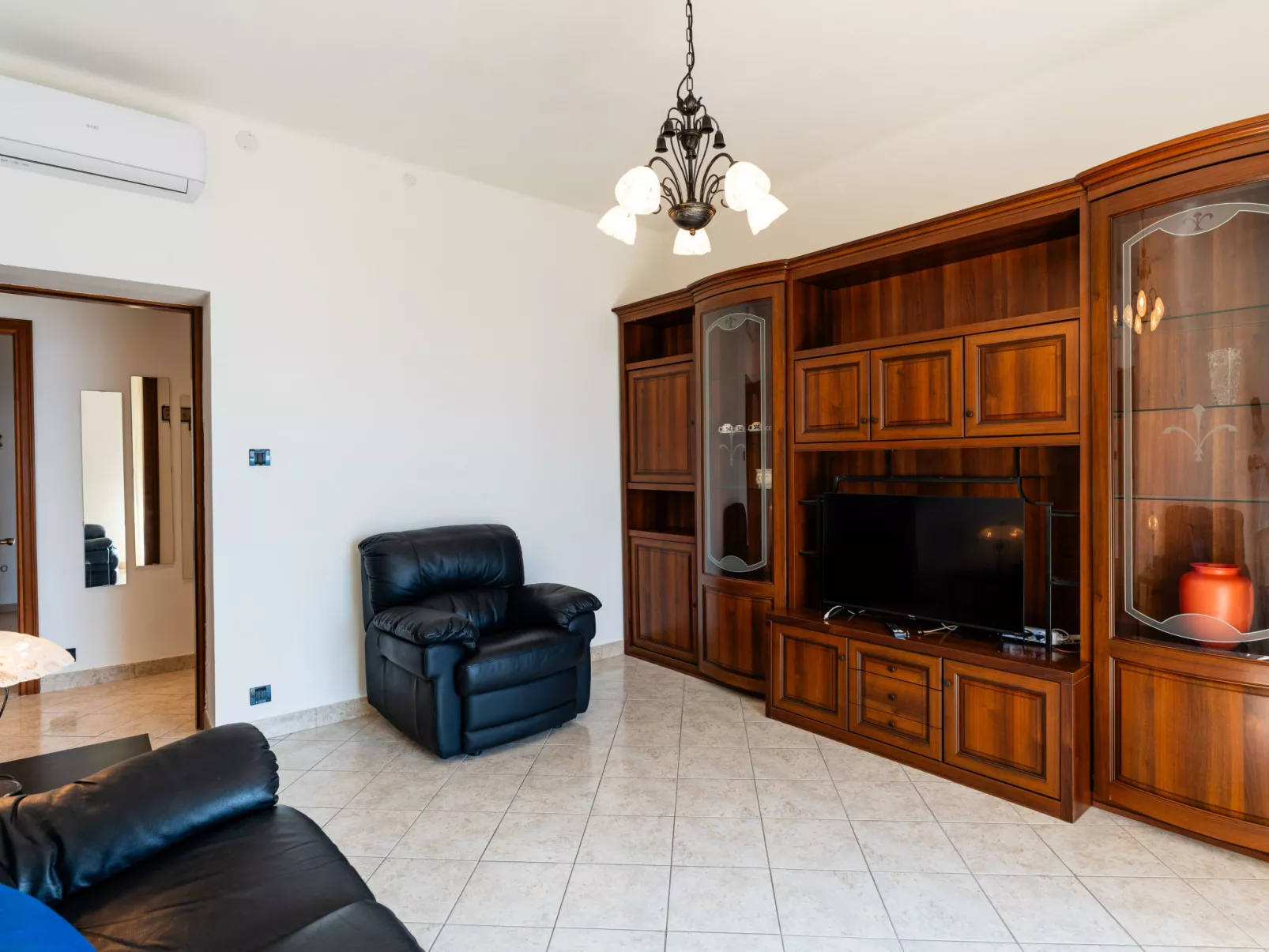 Seaview-Inside