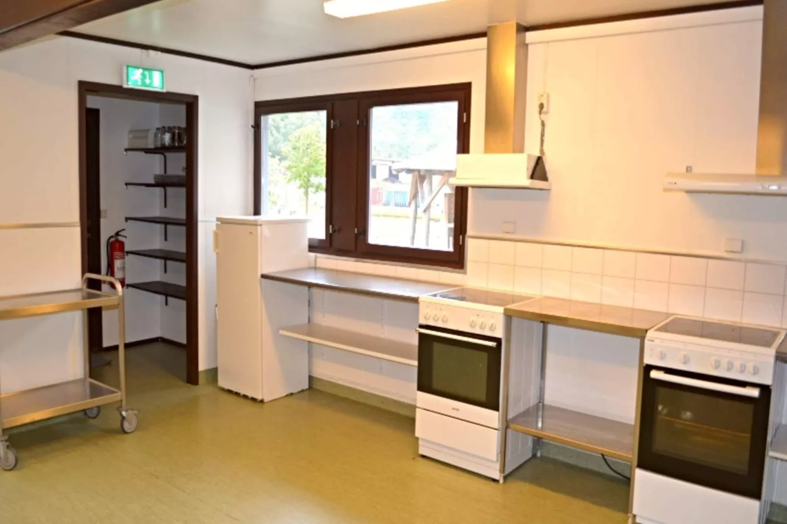 Økonomiske værelser på motellet-Innenbereich