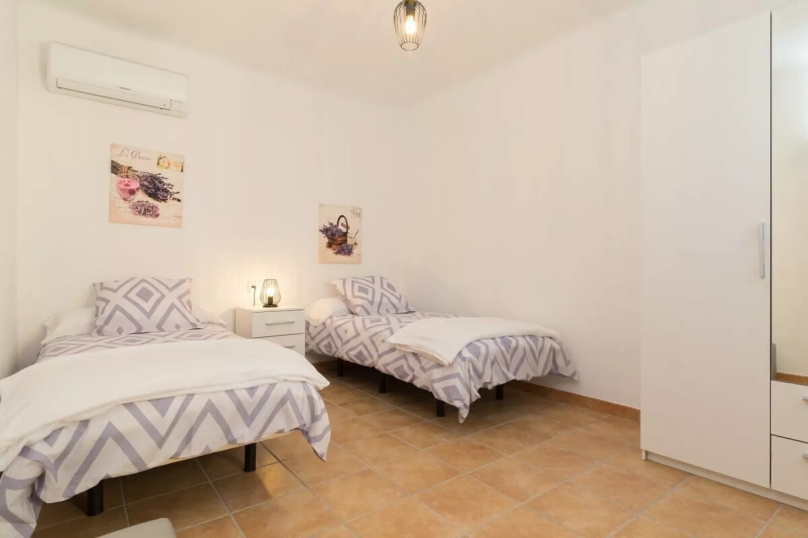 Town House Alba in93-Schlafzimmer