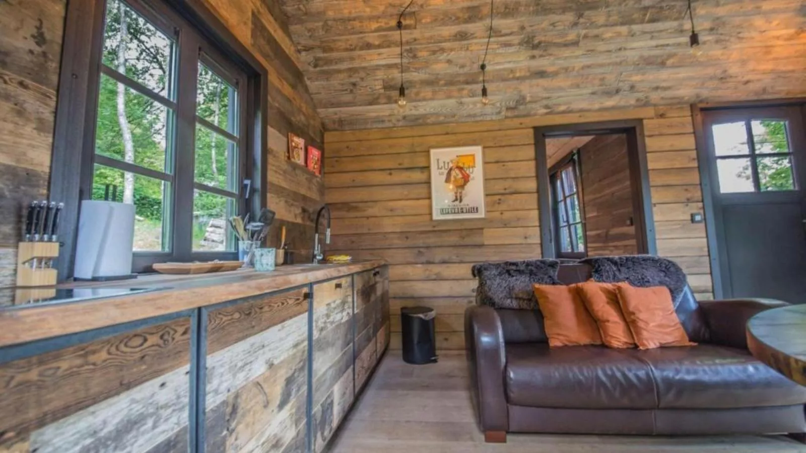 Be Chalet-Kitchen