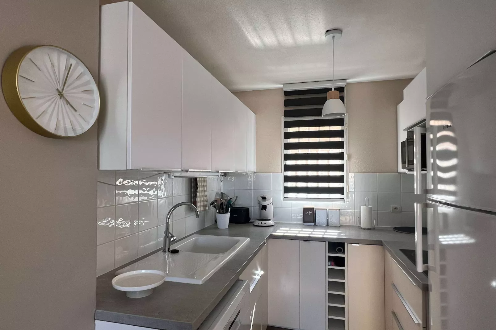 80 Lacas-Kitchen