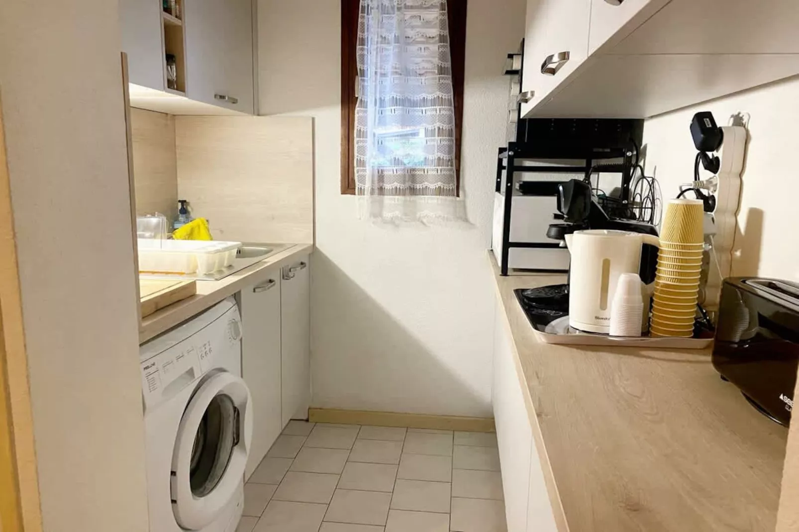 LOU 158 ROUSS-Kitchen