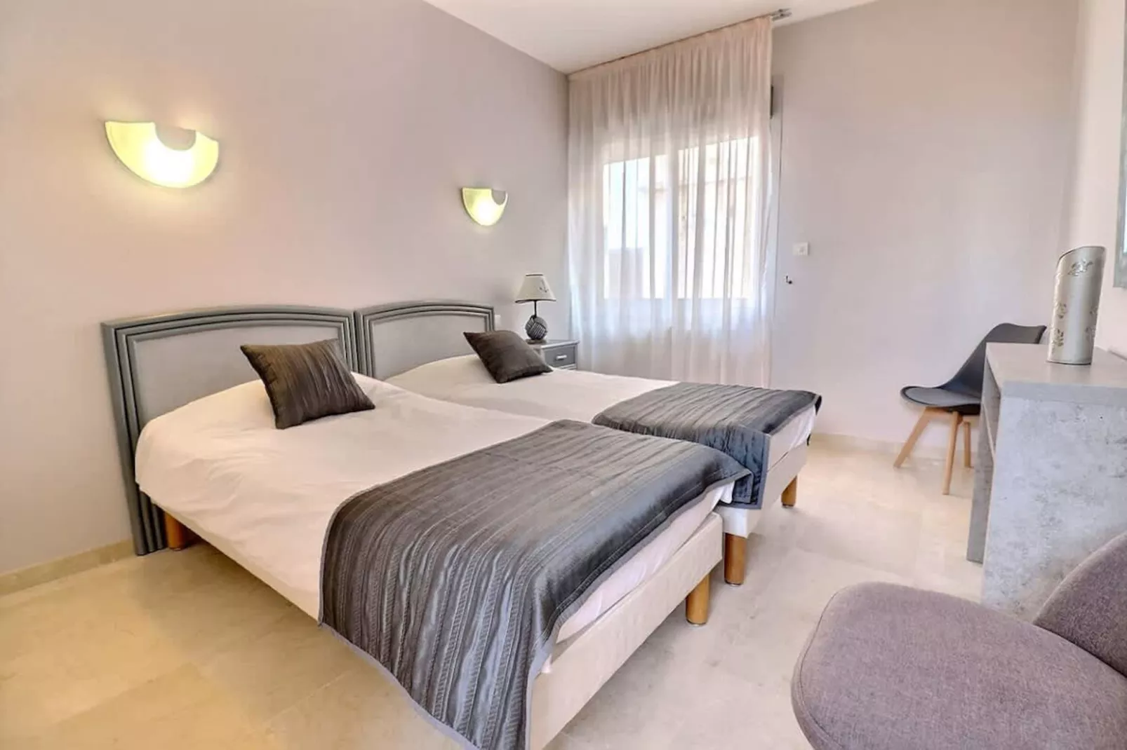 157 LENGAY (302)-Chambre