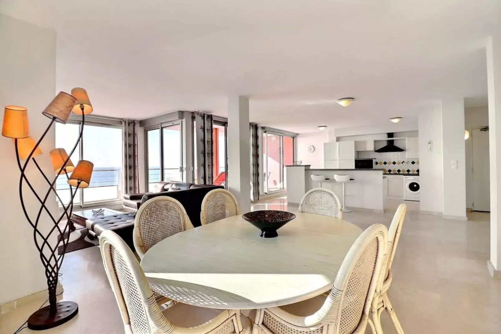 156 LENGAY (301)-Dining room
