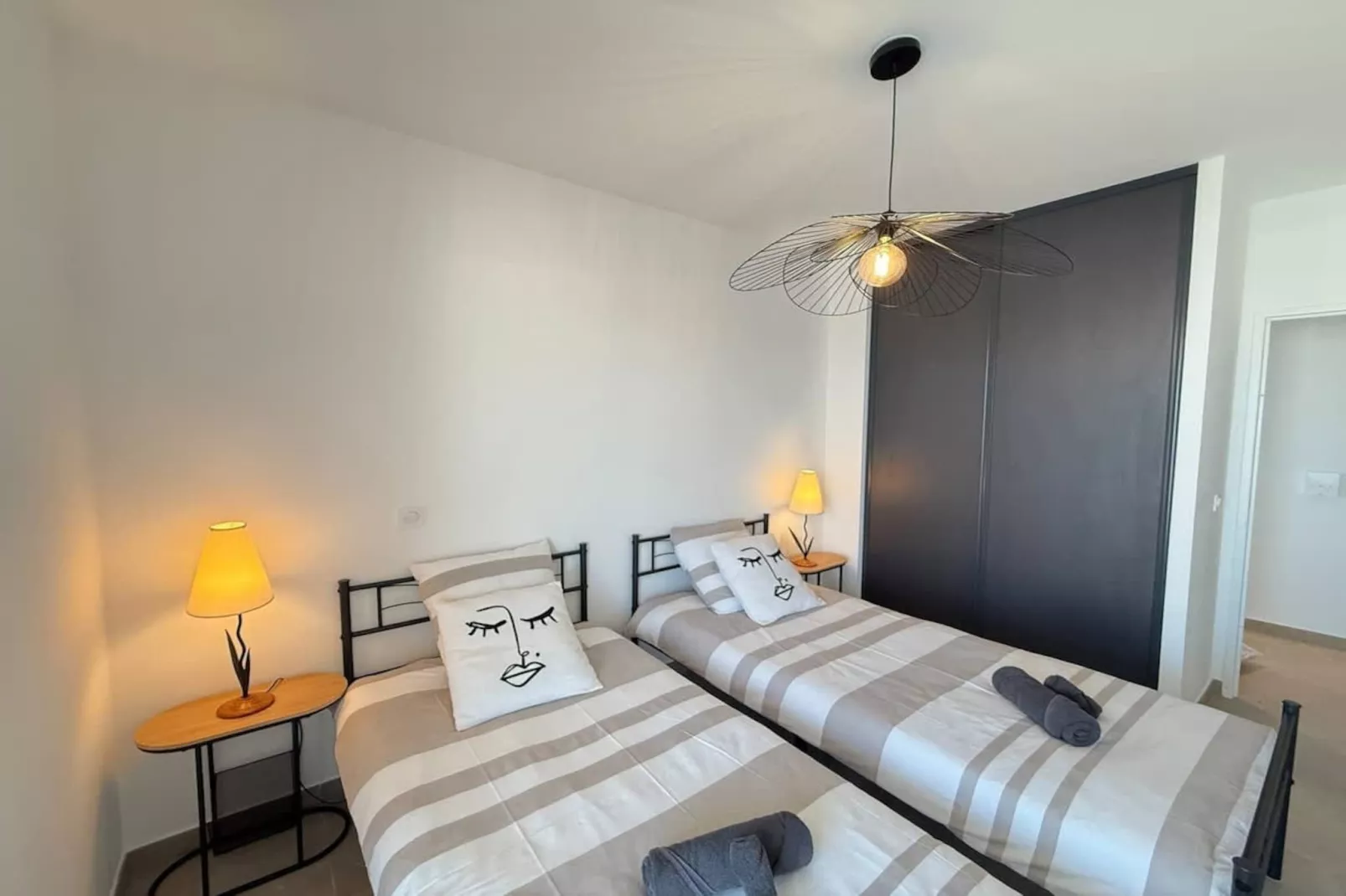 B704-Schlafzimmer