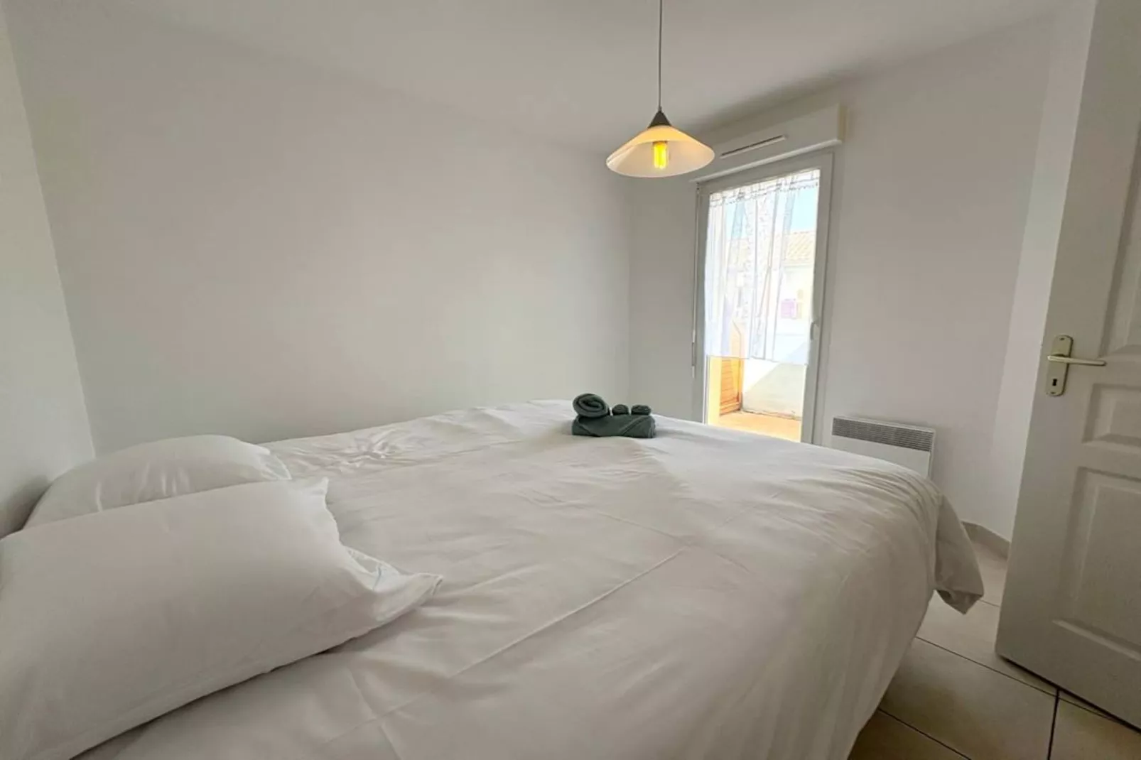 107 DENAUD-Bedroom
