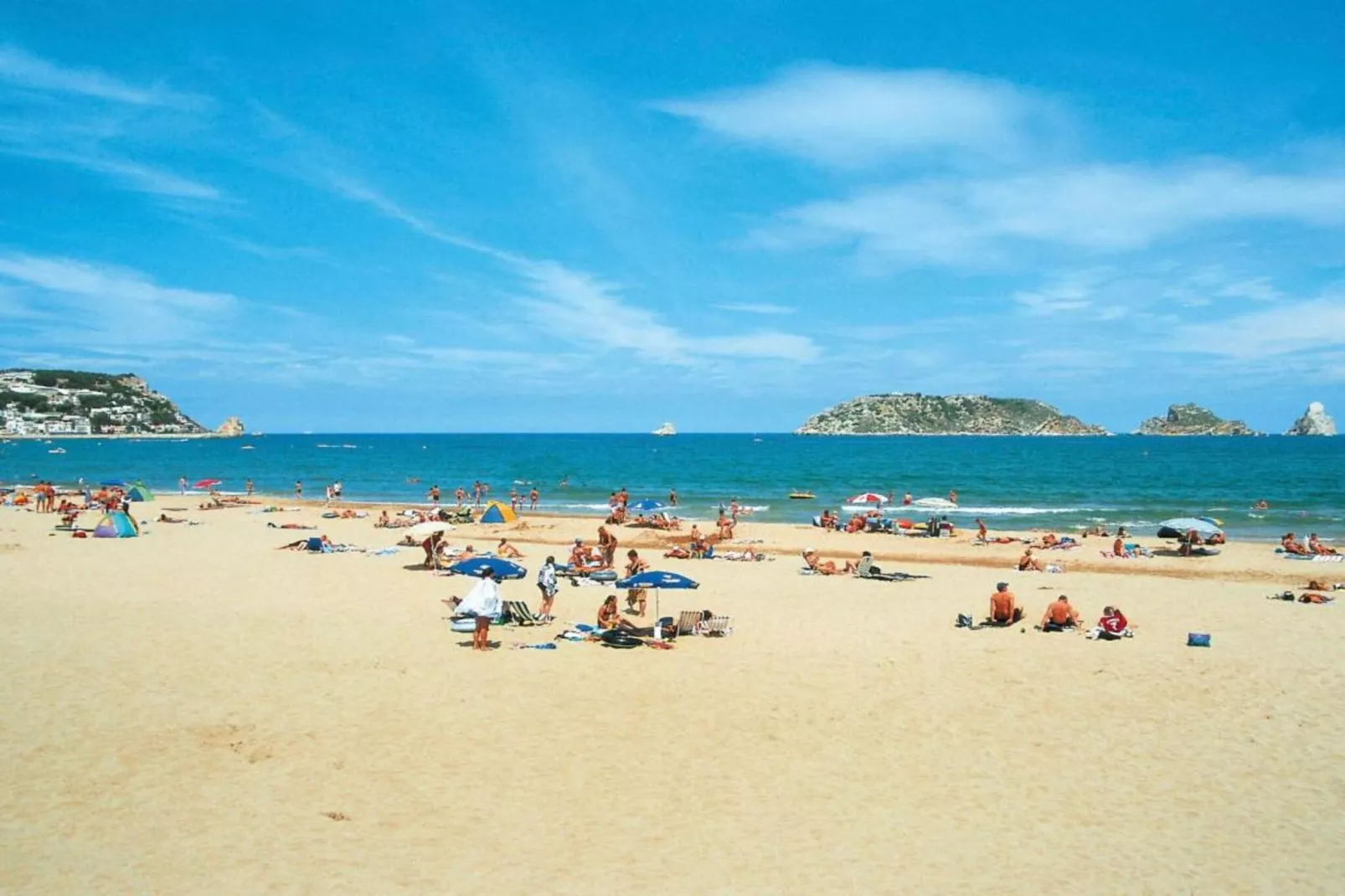 Les Oliveres 32-Areas within 20km in summer