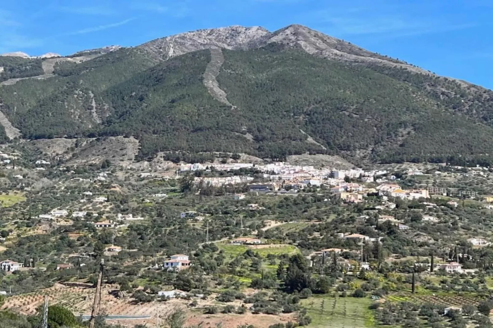 Casa Velez-Zones été à 20 km