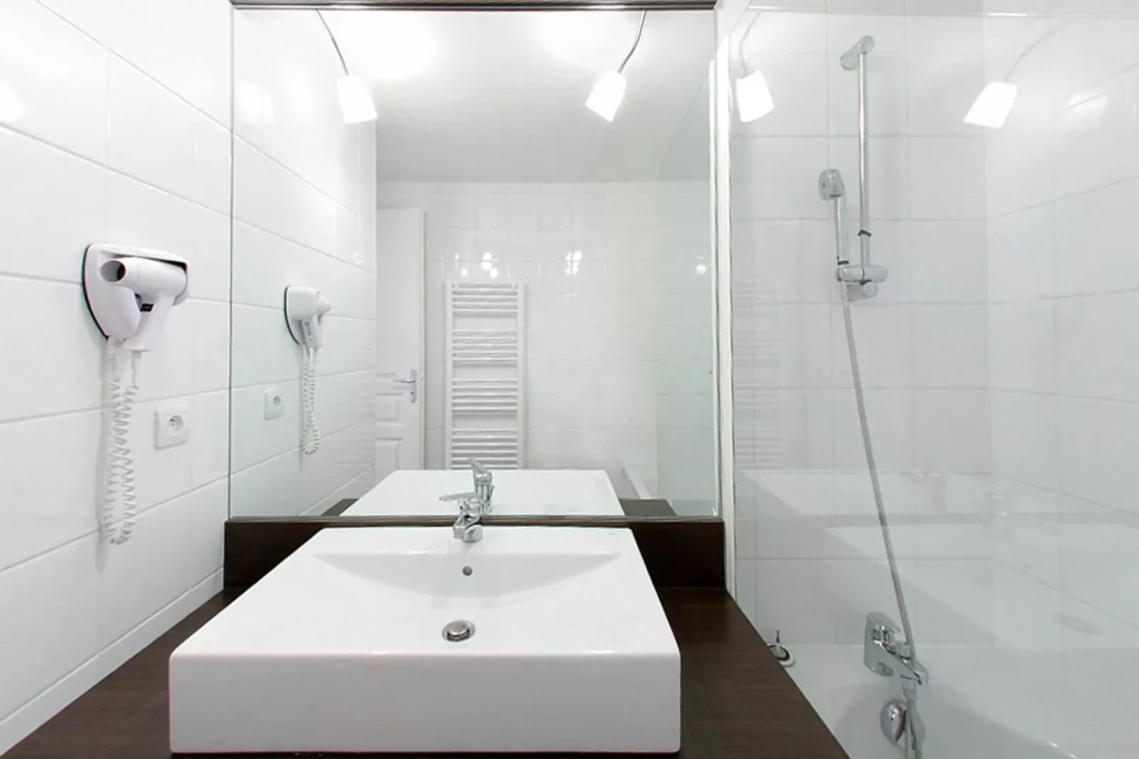 Relais du Plessis 2-Badezimmer