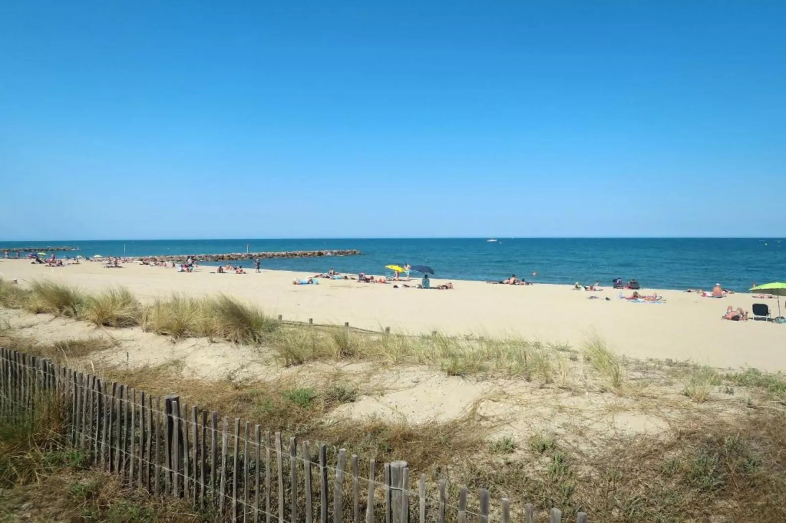 Jardins de Neptune 5-Areas within 1km in summer