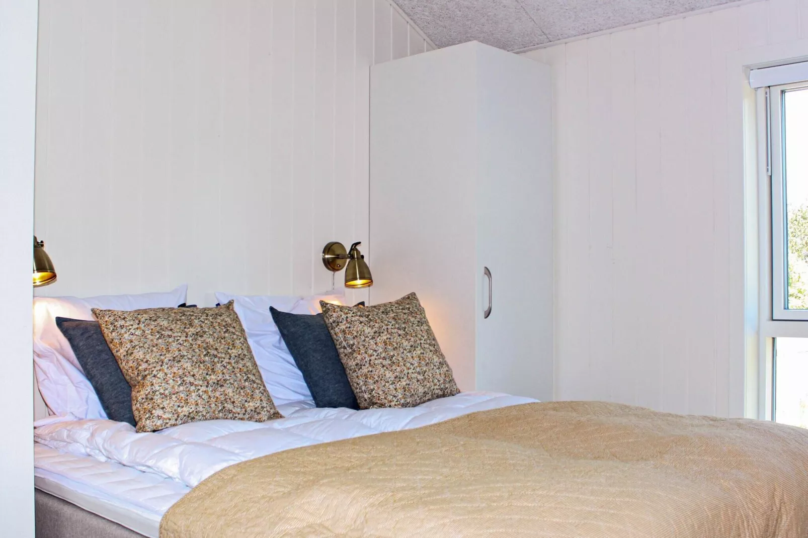10 person holiday home in Blåvand-Indoor