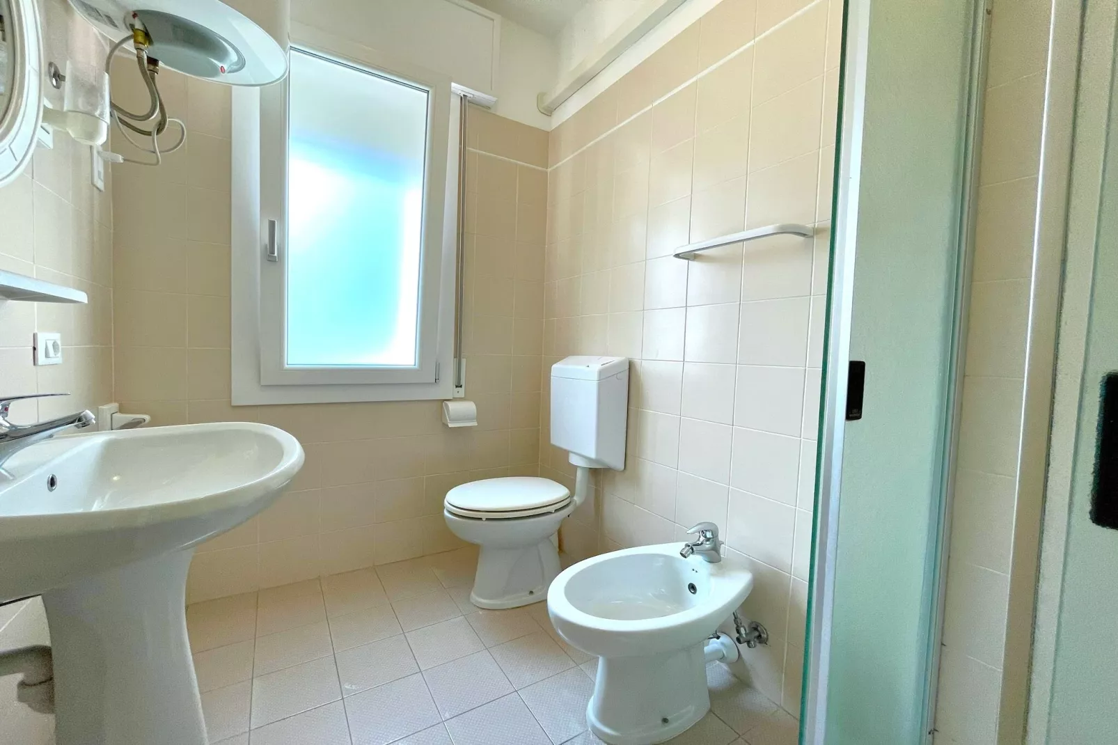 RAFFAELLO 1 int 3 tipo C  con piscina-Salle de bain