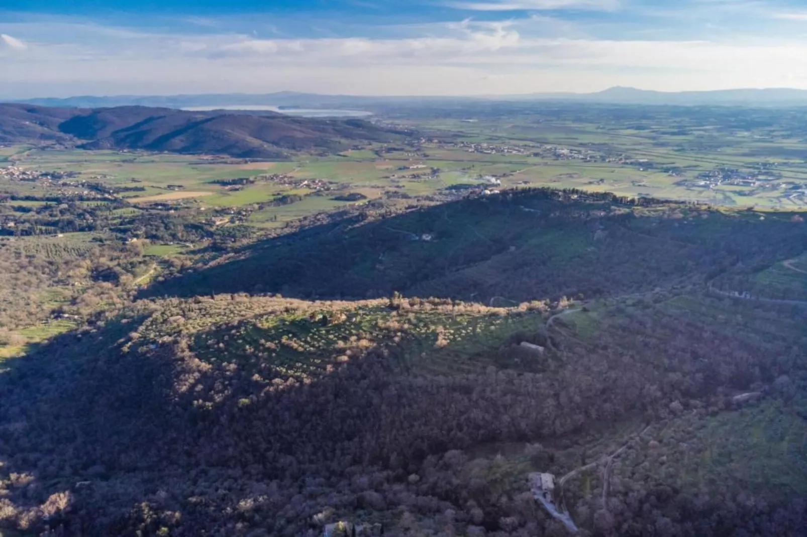 Camillo-Areas within 20km in summer