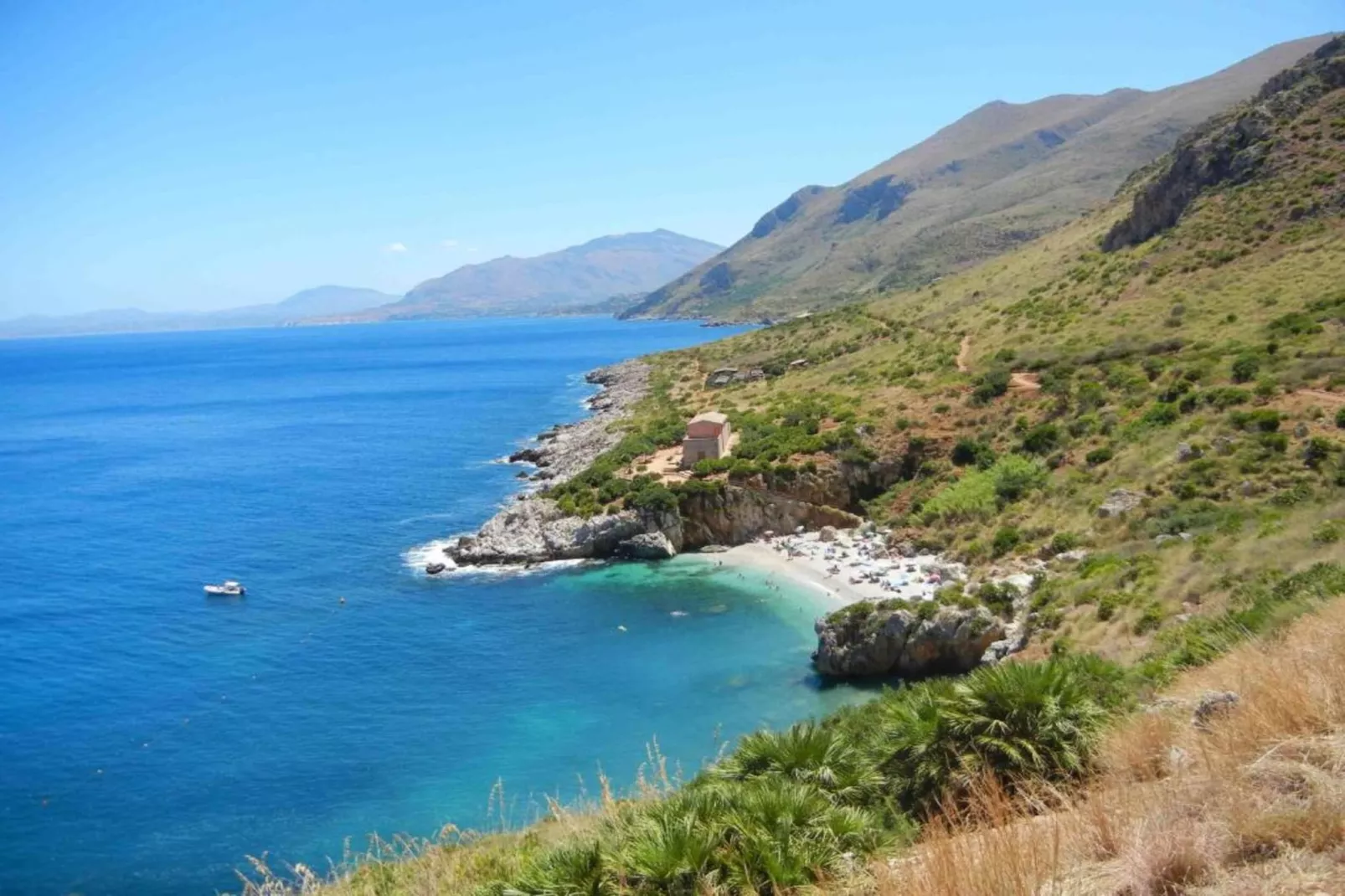 Mari e Monti 8-Areas within 5km in summer