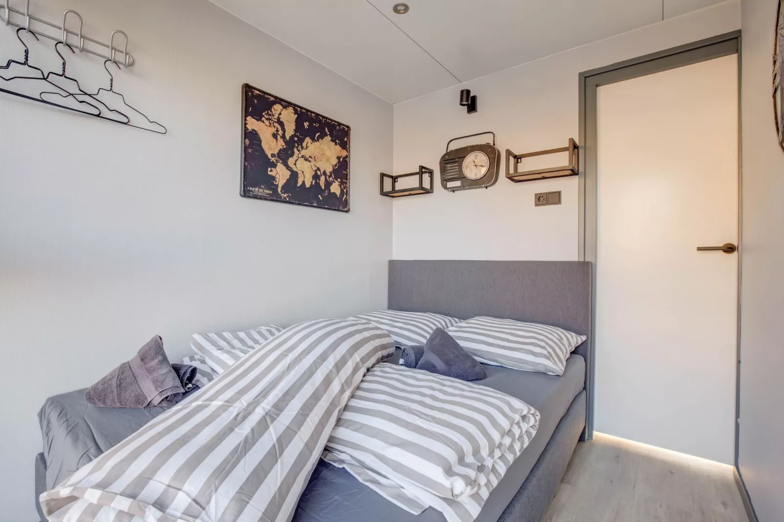 Bermuda-Bedroom