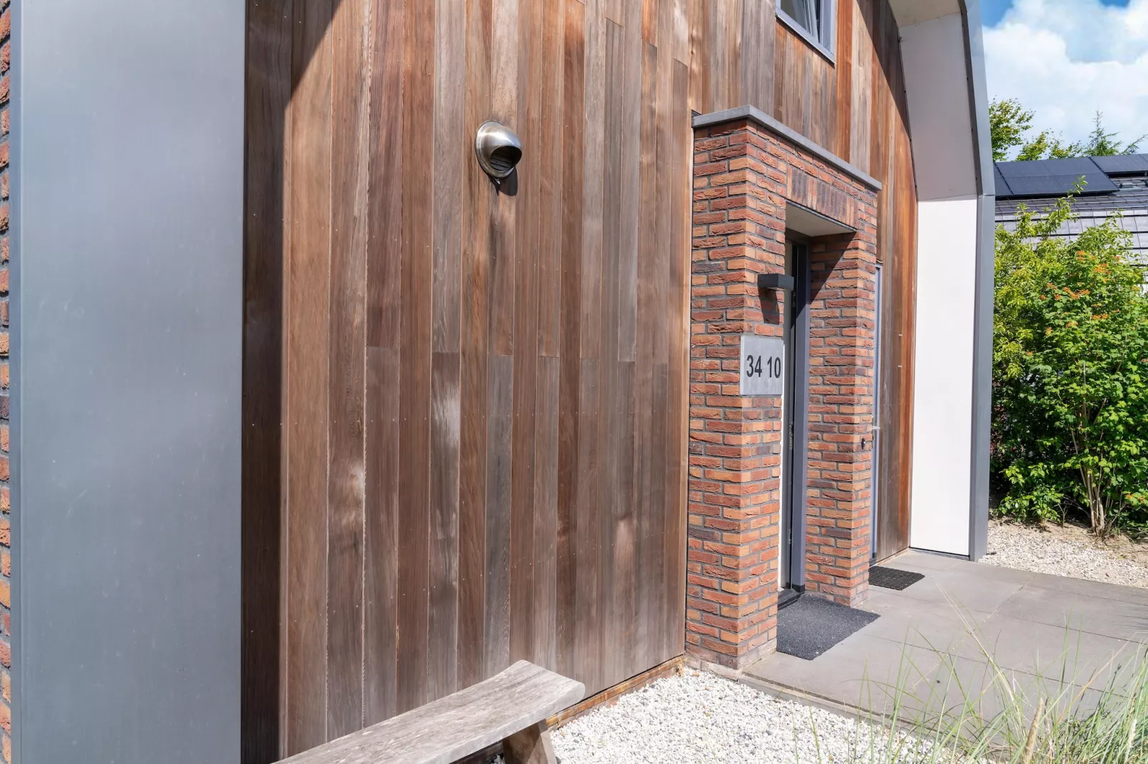 Waterland-Hall & reception