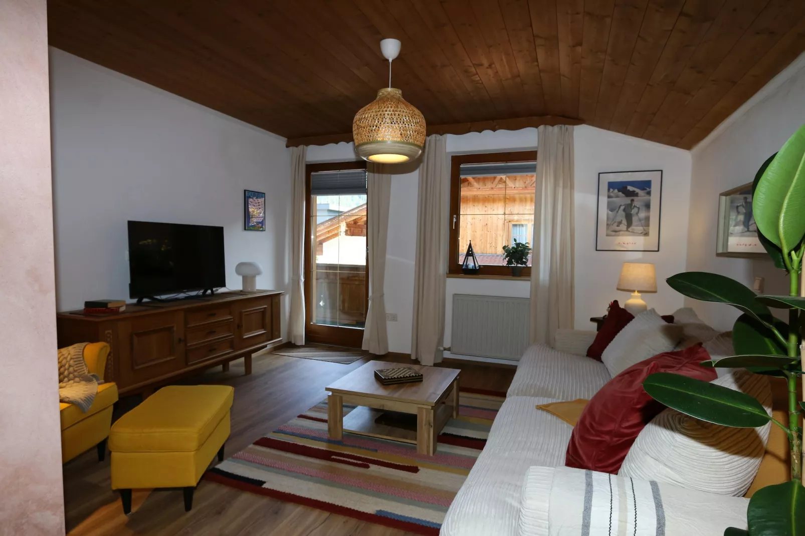 Ferienhaus Saurer-Living room