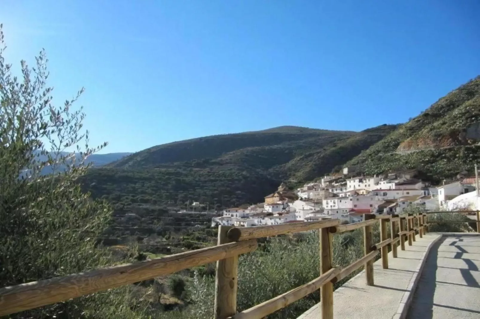 Casa la Albaida-Areas within 5km in summer