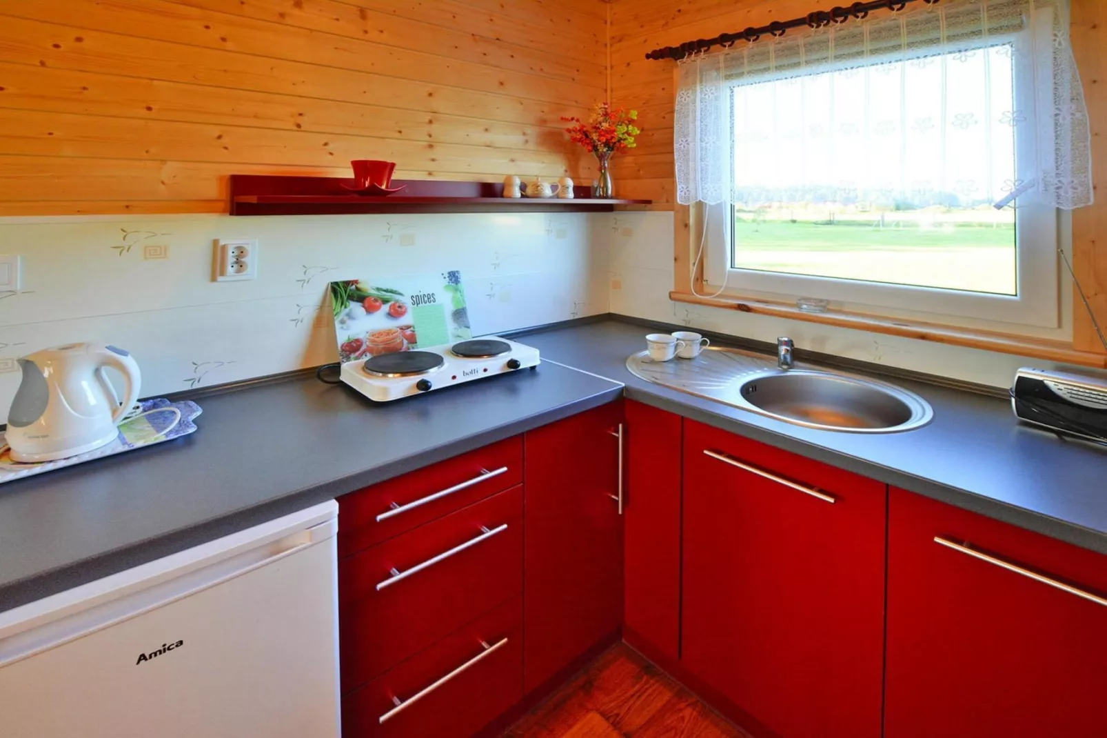 Domki Pani Marii 50 m2 dla 4 osób Jarosławiec-Kitchen