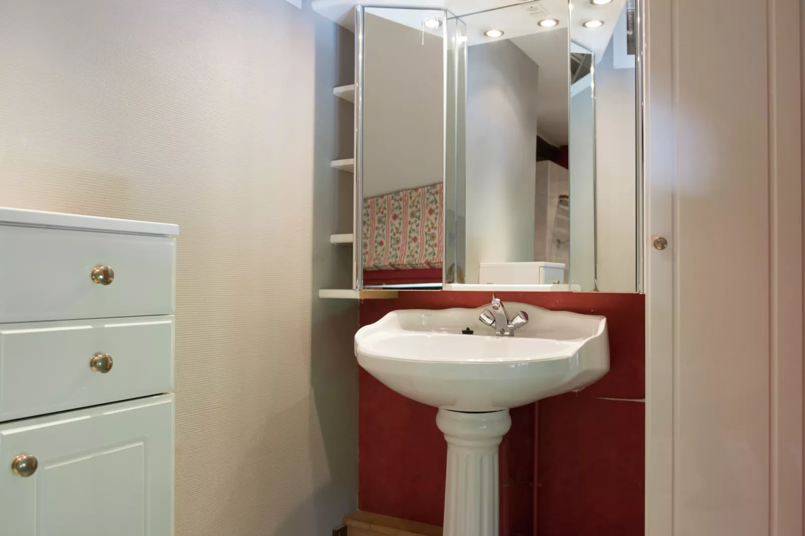 Tolifaz-Bathroom
