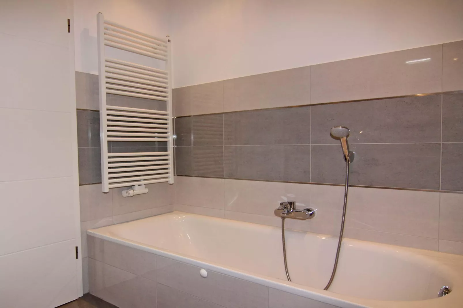 FeWo Sturmeck 67 qm Typ P5 1 OG-Bathroom