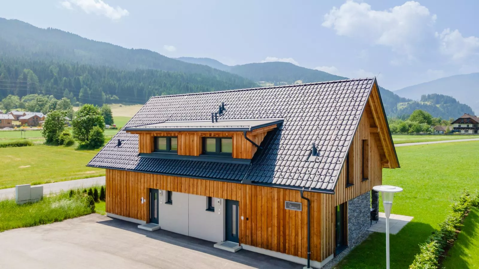 Mountain Chalet Chapeau-Extérieur été