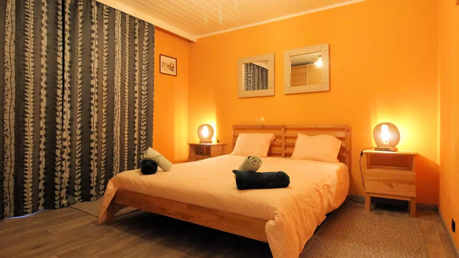 Yannsa-Bedroom
