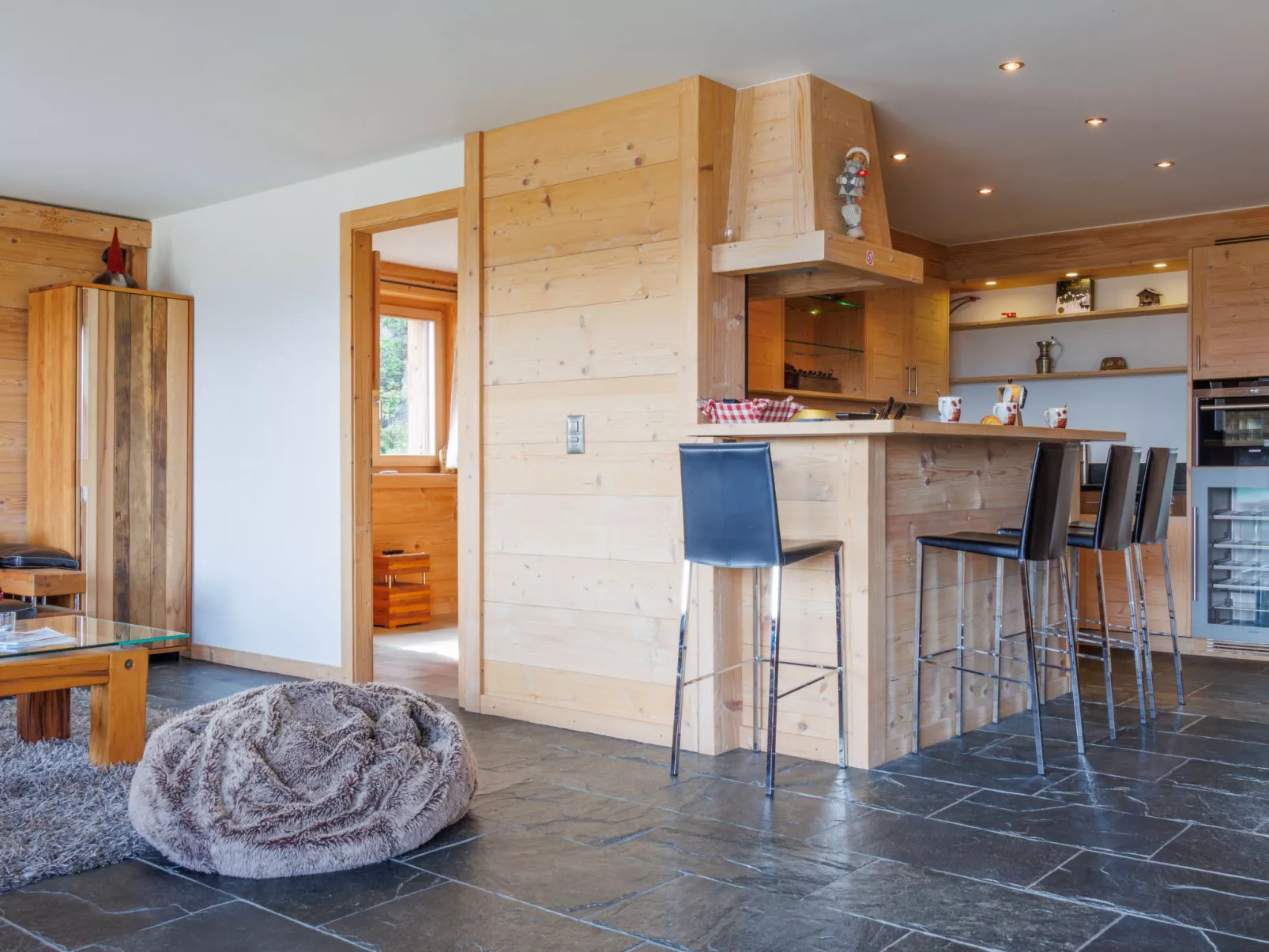 Le Montagnard 6-Inside