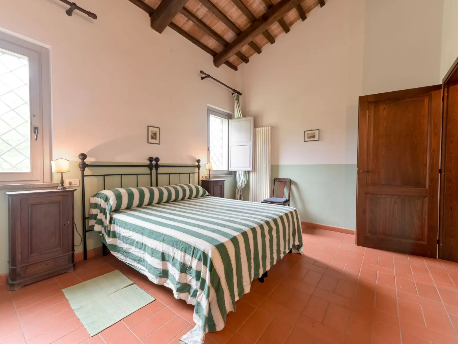 Casa dell'Arco-Inside