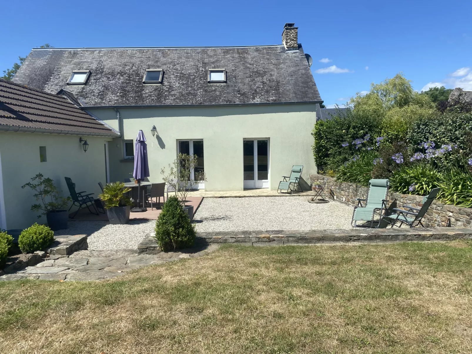 Cottage du Hamel es Clos-Outside