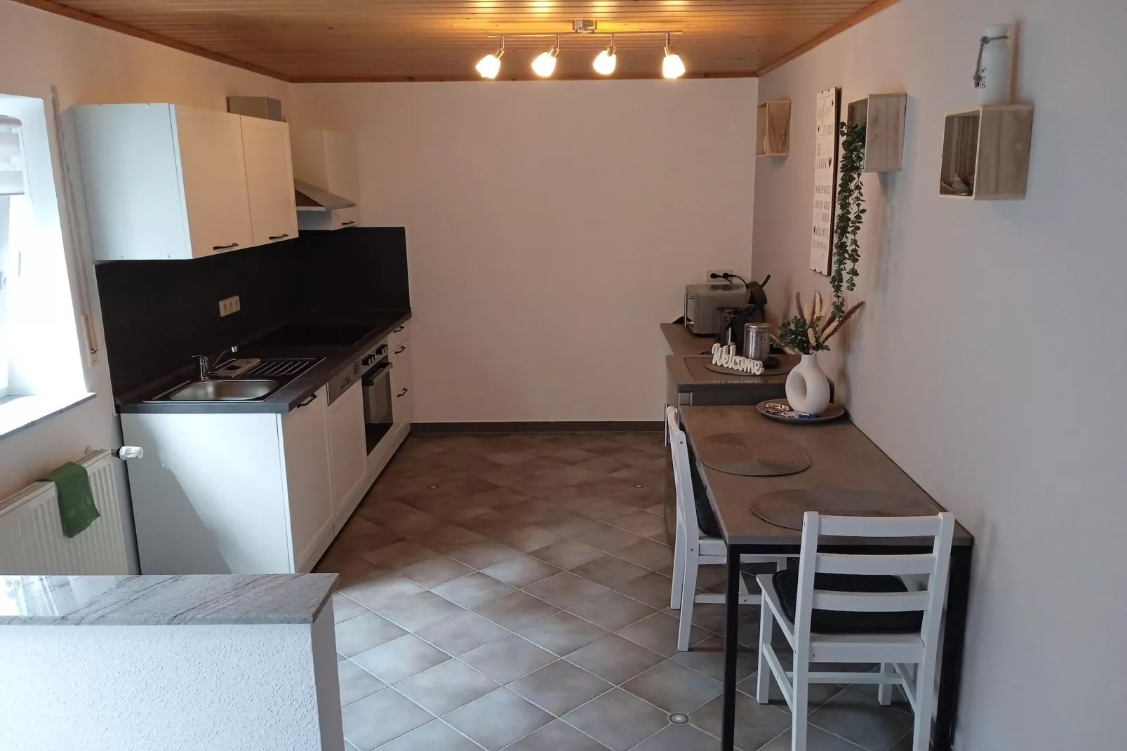 Ferienwohnung Andrea-Dining room