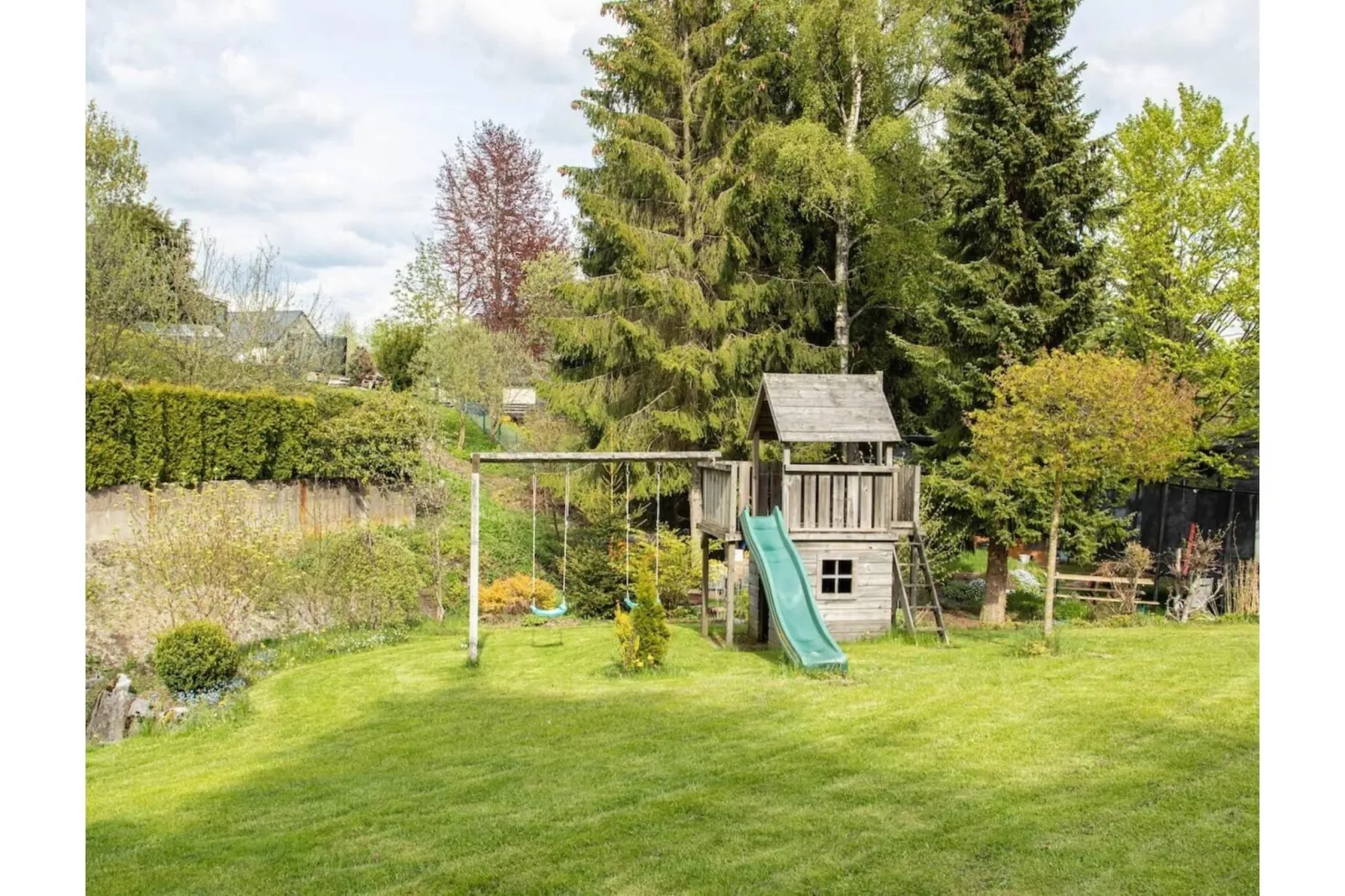 Luxus Blockhaus B-Garten Sommer