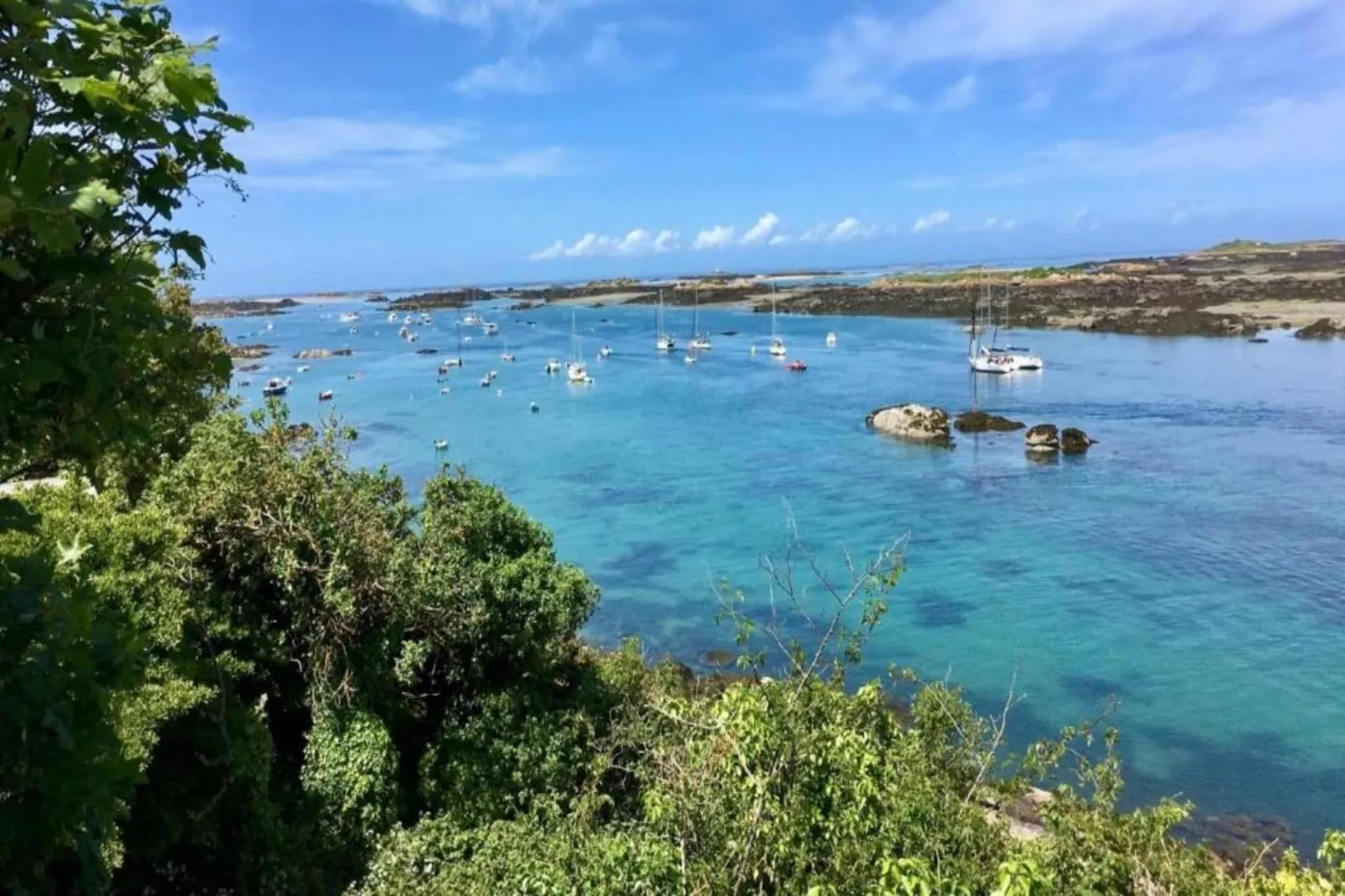LE BASTIDON-Areas within 20km in summer