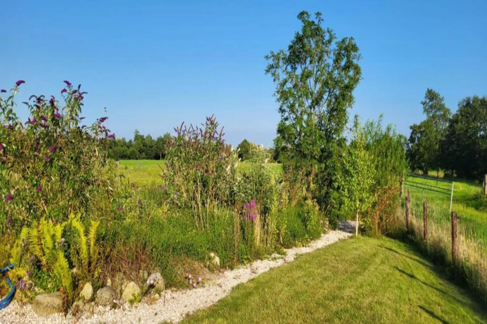 Twee safaritenten "Noflik" & "Gaadlik" naast elkaar-Areas within 5km in summer