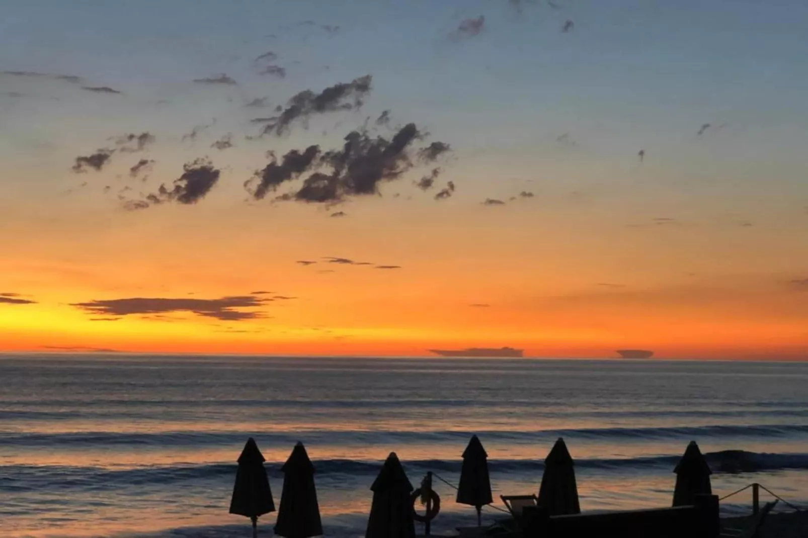 Resort Baia del Silenzio Caravan-Areas within 1km in summer
