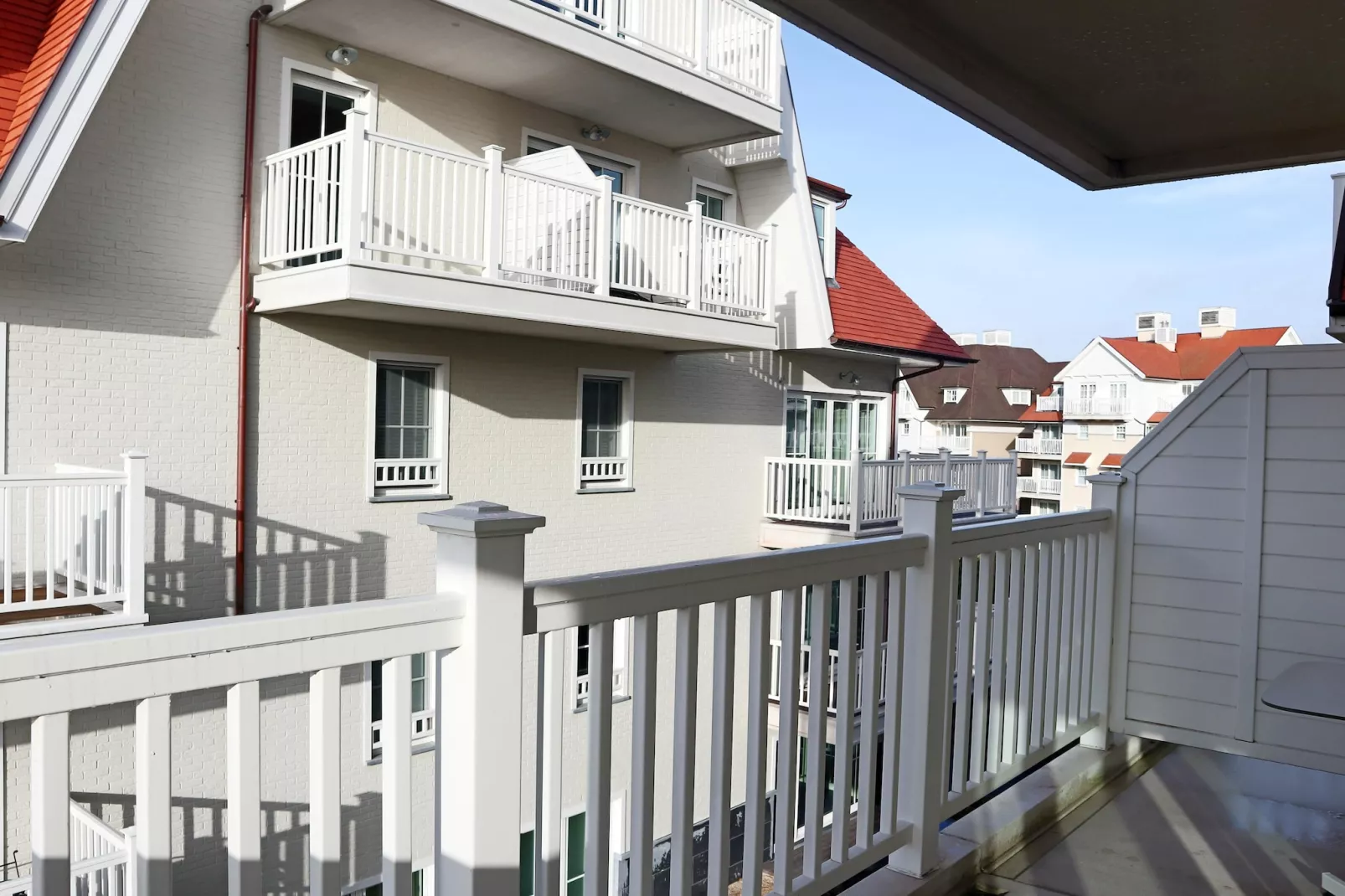 DOCKSIDE 0303-Terrace balcony