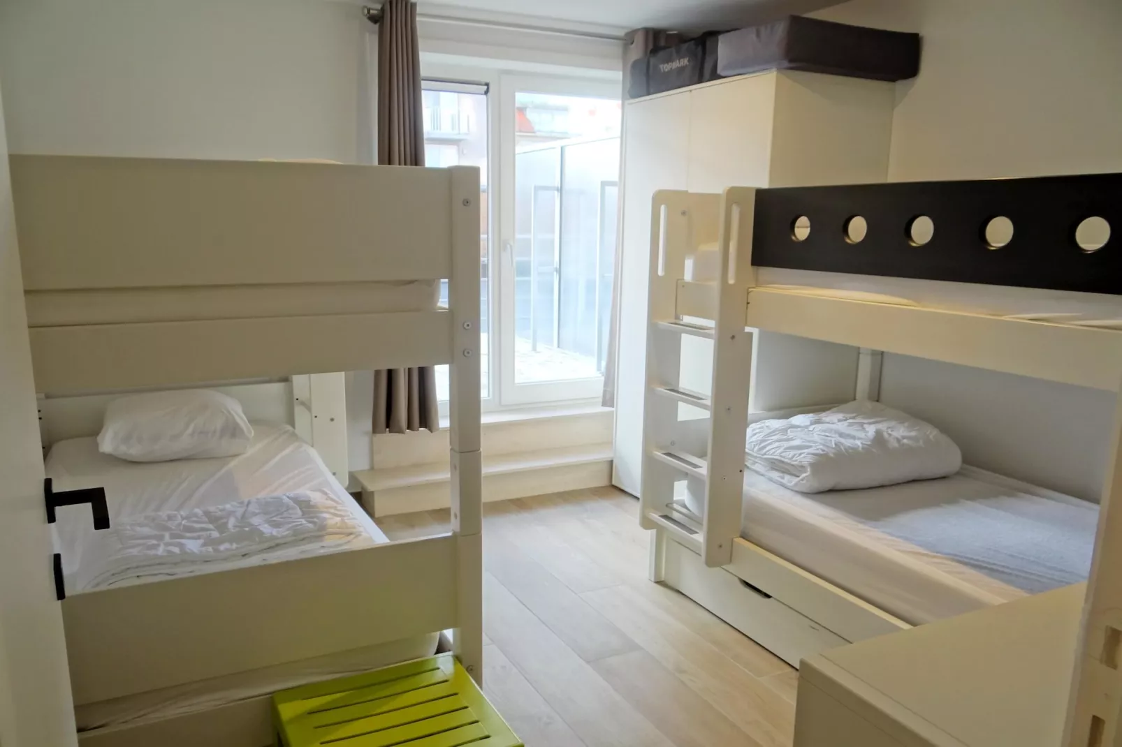 EDWARDS HOUSE 0102PK5 K-Chambre