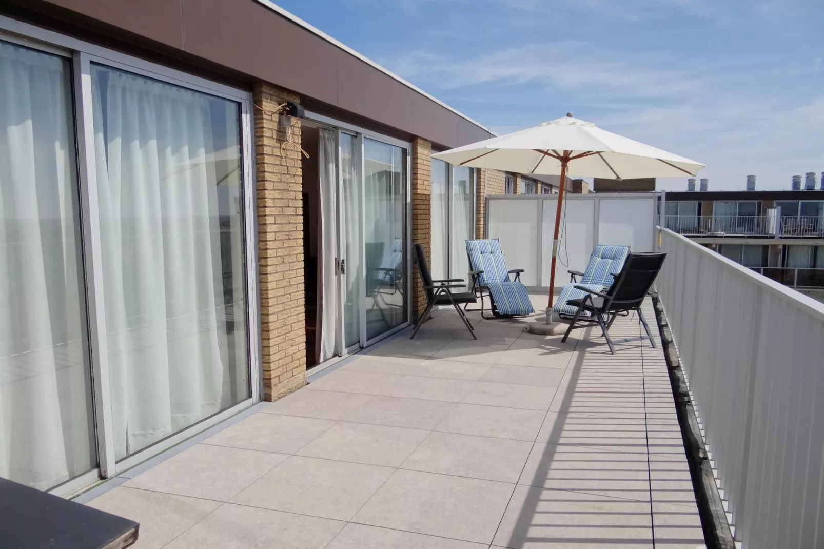 SANTHOOFT B/1002-Terrace balcony