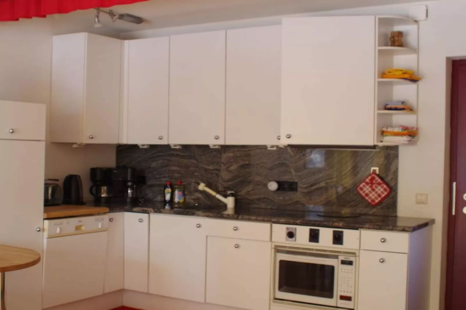 218176-Kitchen