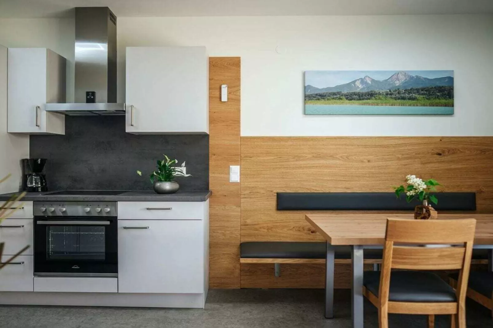 65818-Kitchen