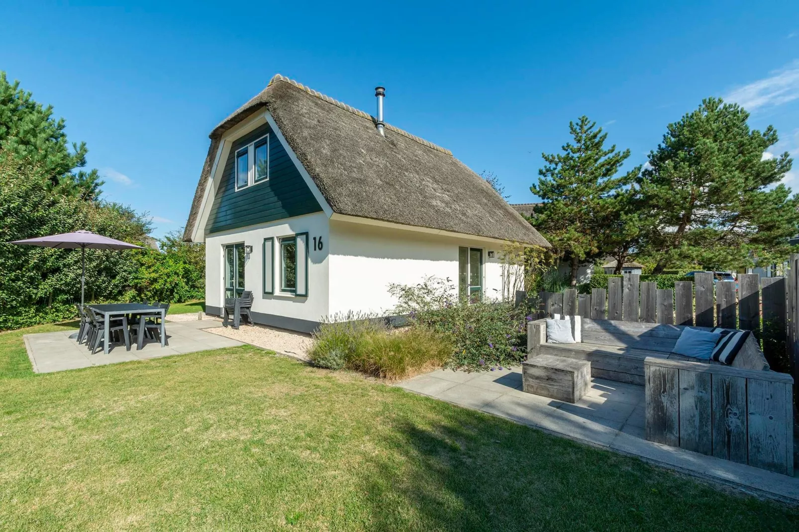 Duynopgangh 16-Exterior in summer
