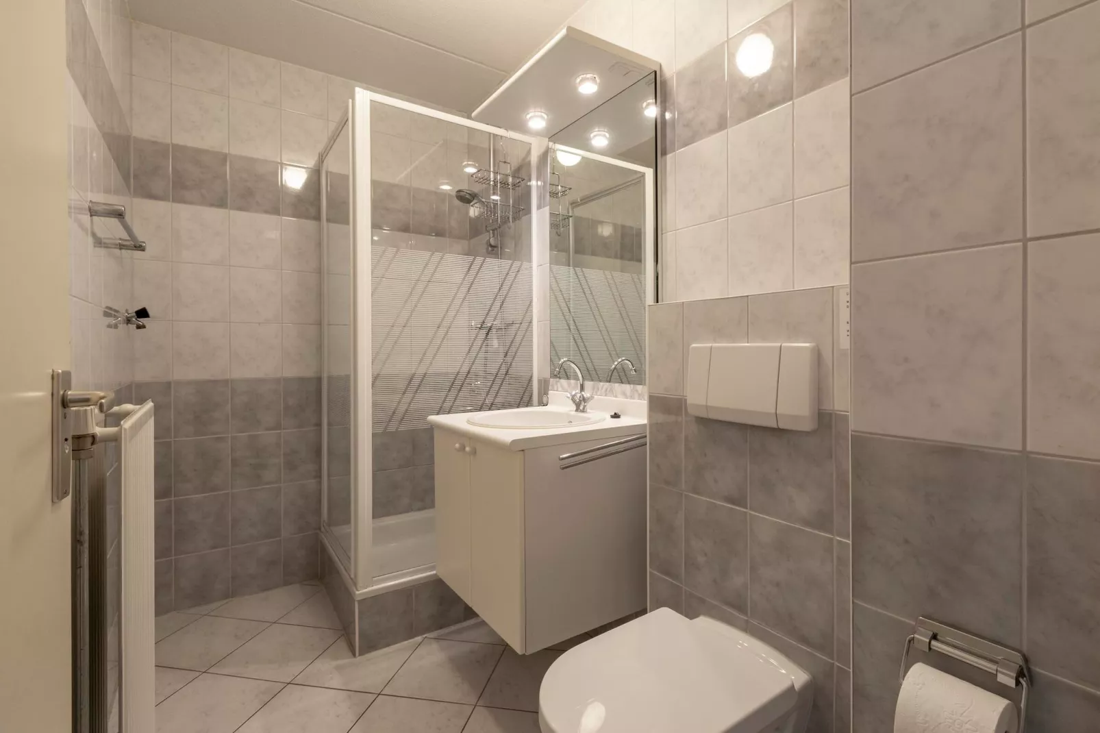 Strandslag 223-Bathroom
