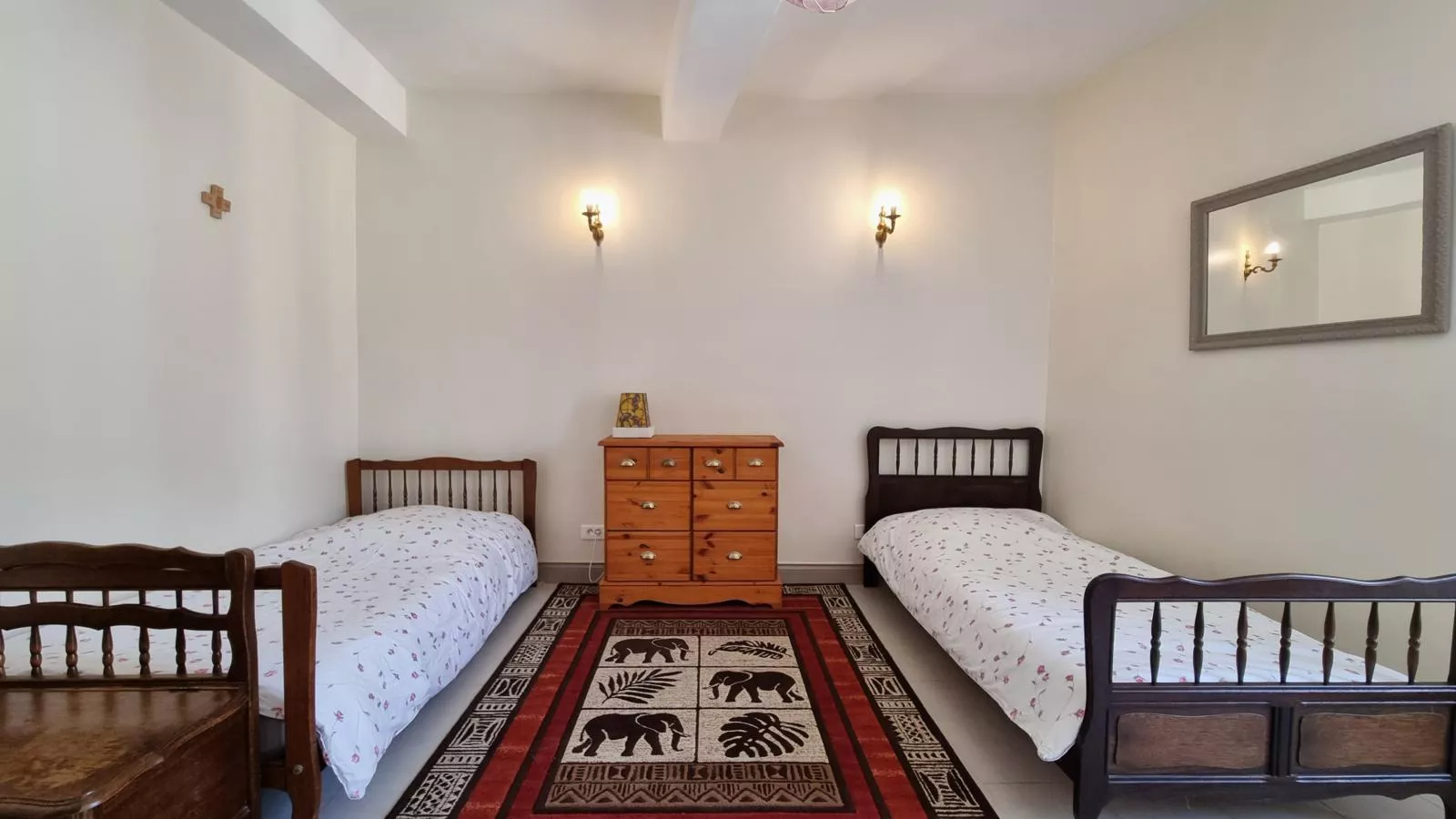 La maison des Vendangeurs-Bedroom