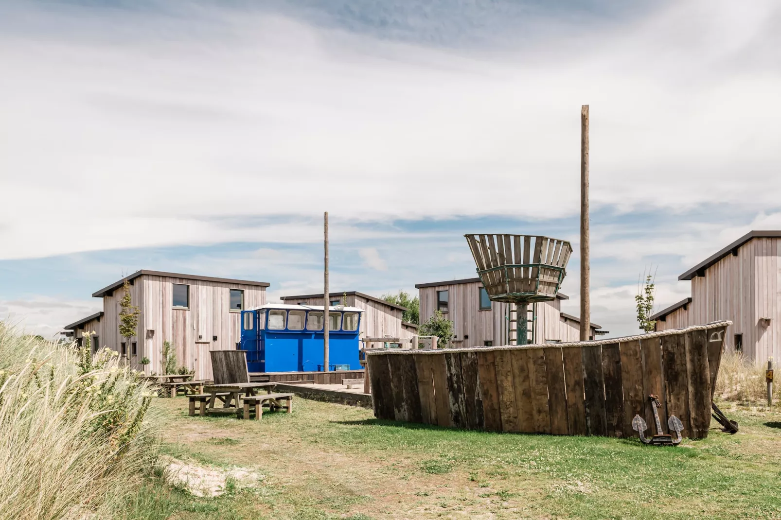 Juttershut Duynpark - Callantsoog-Exterior in summer