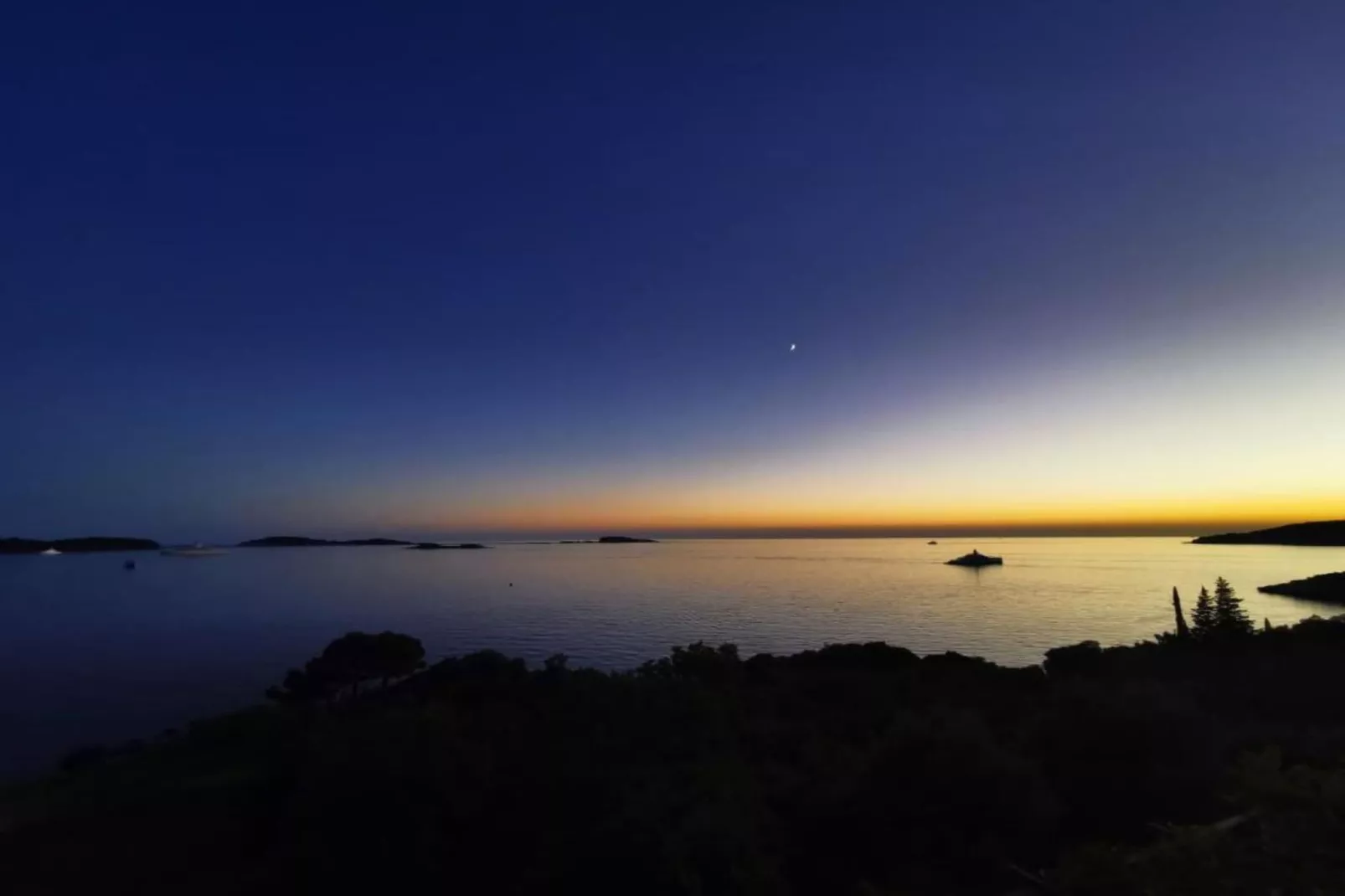 Villa Samba - Studio Apartment with Balcony and Sea View-Ambiente