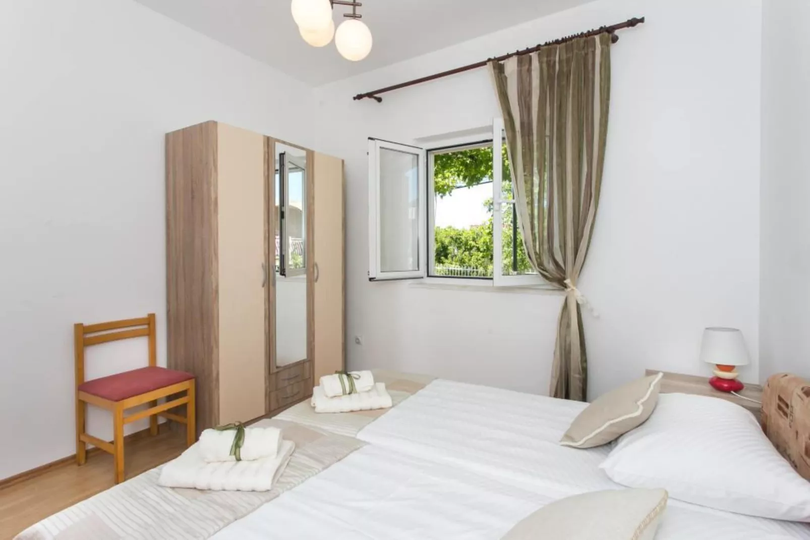 Apartments Olive - Comfort One Bedroom Apartment with Terrace and Sea View - Popolica 50-Schlafzimmer