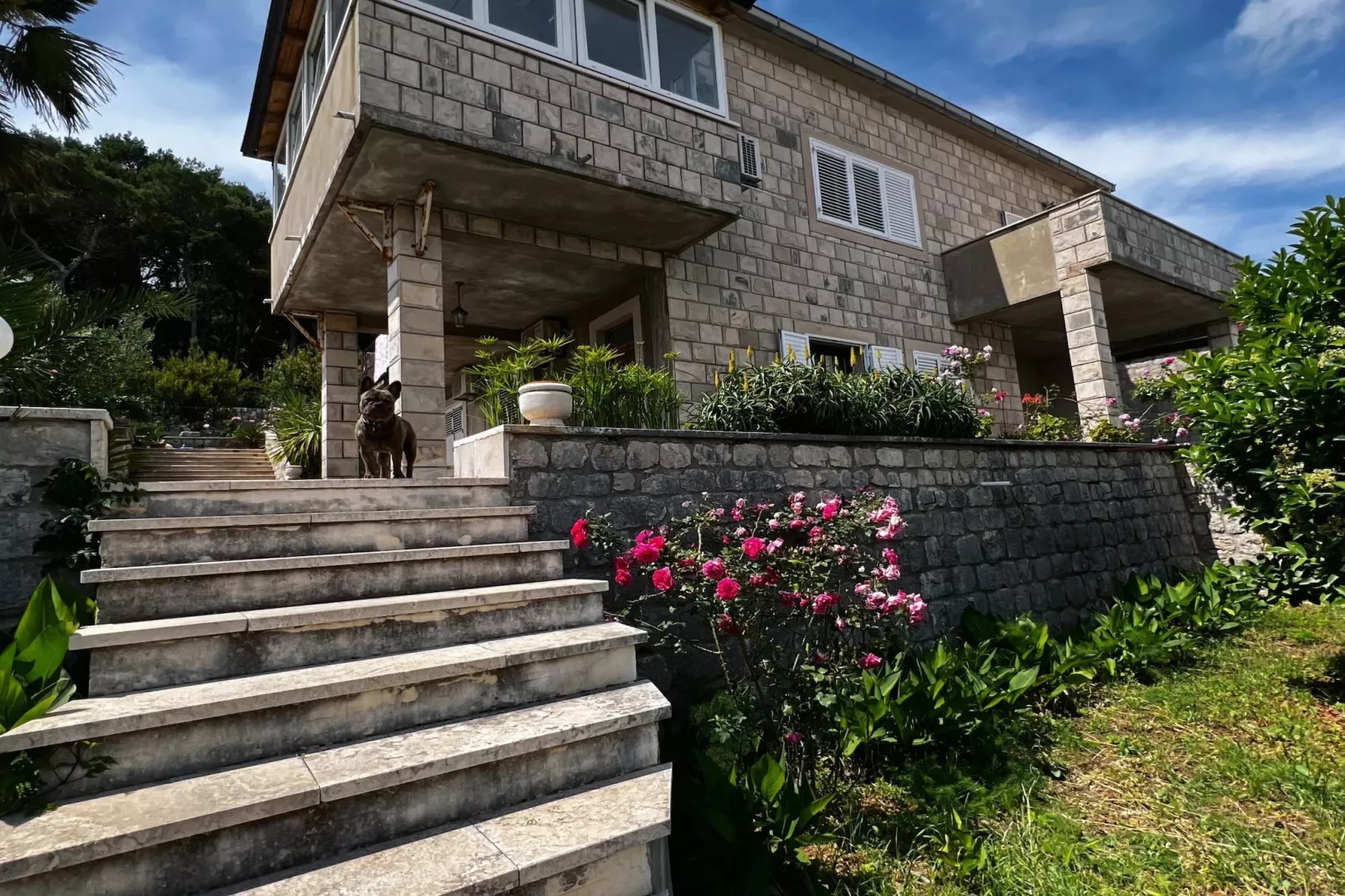 Apartments & Rooms Tapera- Comfort Double Room with Terrace and Partial Sea View 2-Im Freien