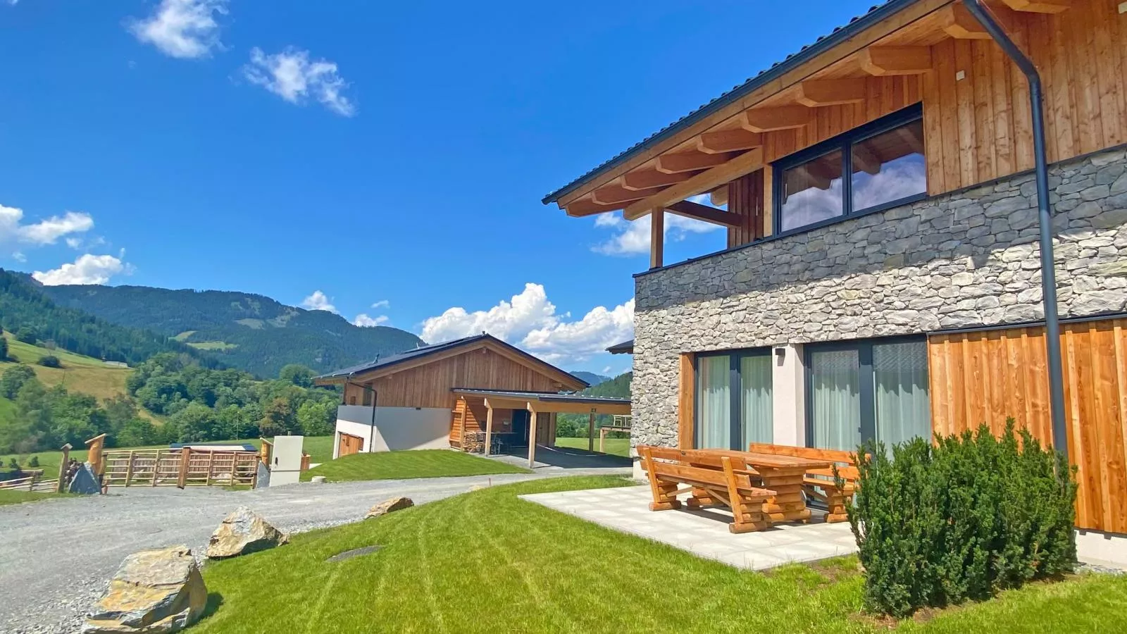 Almchalet Alpenglück-Balcon-terrasse