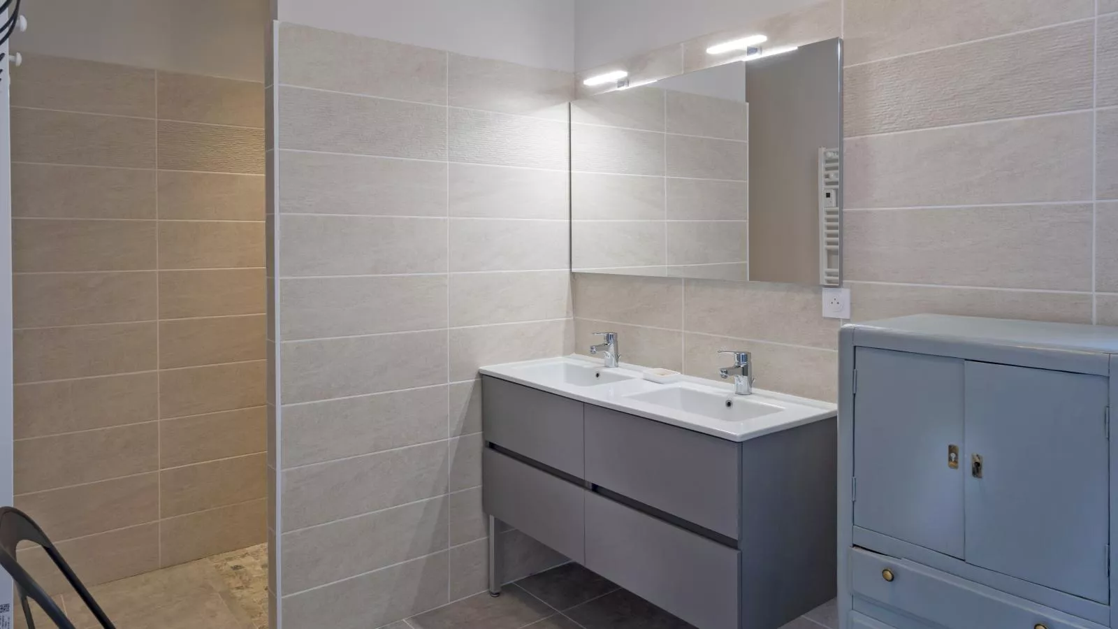 Figuiers-Bathroom