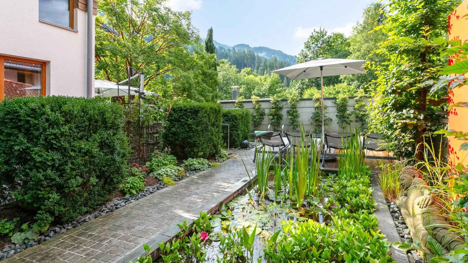 Im Wald-Gardens in summer